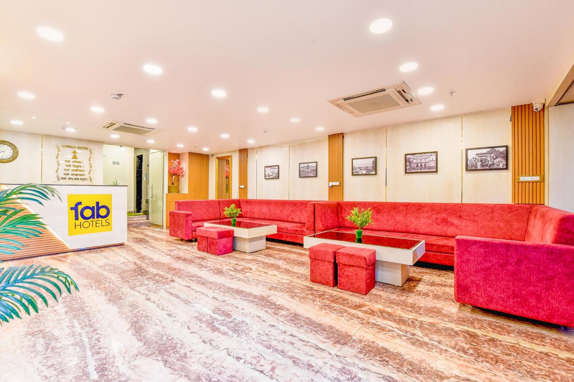 Fabexpress Mewar Shine Hotel Udaipur Exterior foto