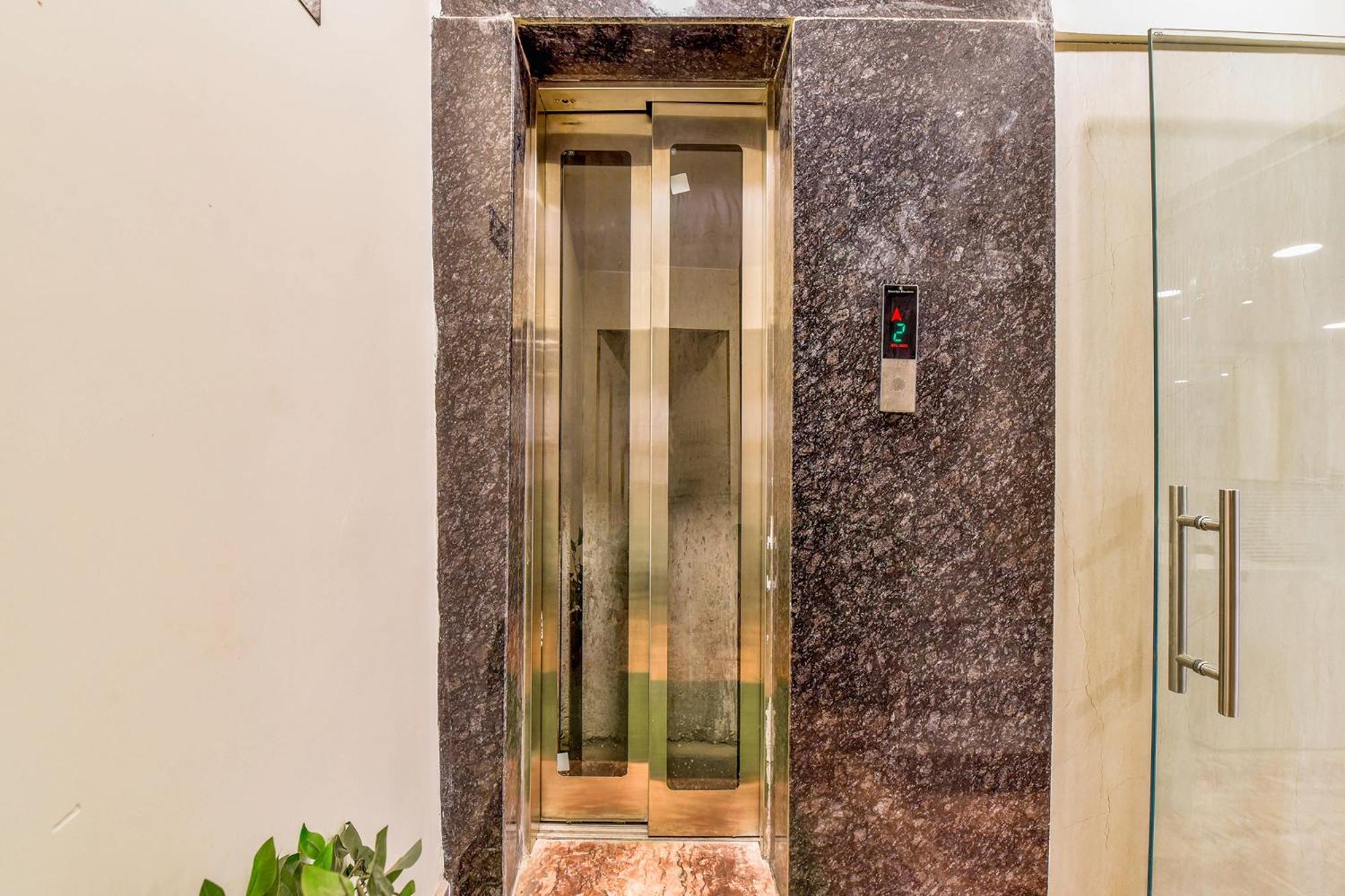 Fabexpress Mewar Shine Hotel Udaipur Exterior foto